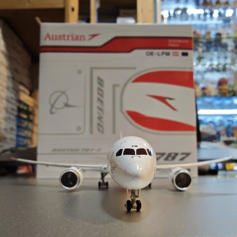 1:400 JC Wings Austrian Airlines Boeing 787-9 Airplane Diecast Aircraft Model