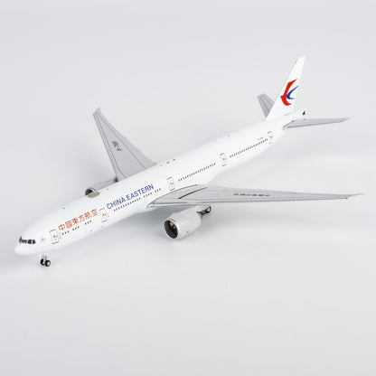 1:400 NGmodels China Eastern Boeing 777-300ER Passenger Diecast Plane Model