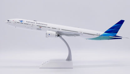 1:200 37CM JC Wings Garuda Indonesia BOEING 777-300ER Airplane Diecast Model
