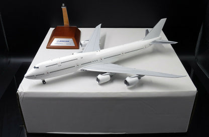 1:200 JC Wings Blank BOEING B747-8 Passenger Airplane Diecast Aircraft Model