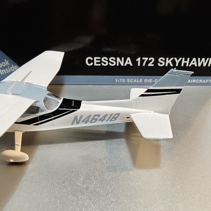 1:72 GeminiJets Cessna 172M Skyhawk N46418 Diecast Aircraft Model
