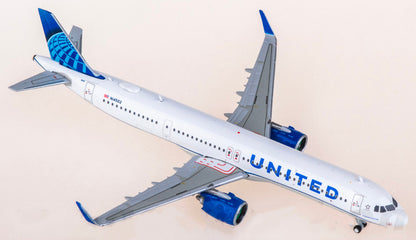 1:400 Geminijets United Airlines Airbus A321neo Passenger Airplane Diecast Model