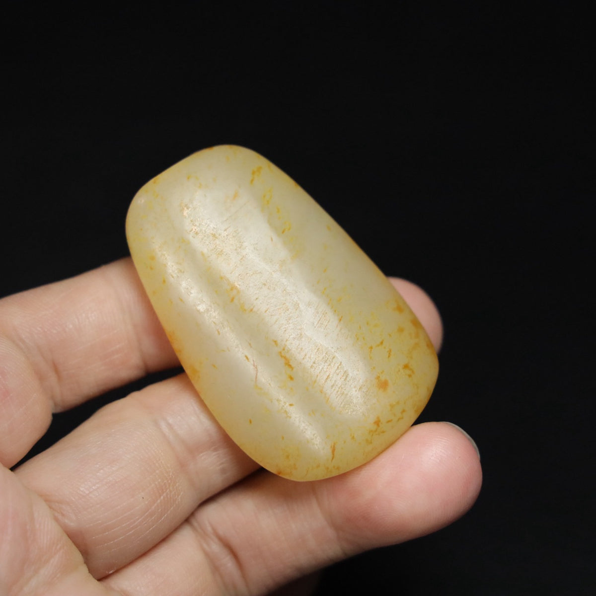 Chinese Natural Hetian Jade Hand-carved Exquisite Guanyin Pendant 30327