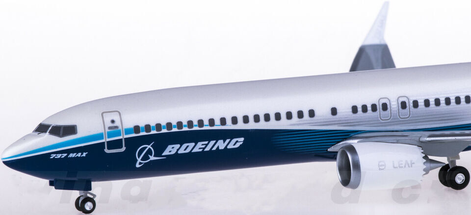 1:200 21CM Hogan BOEING 737 MAX 9 Passenger Airplane ABS Plastic Aircraft Model