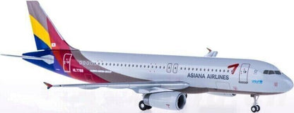 1:200 HOGAN ASIANA AIRLINES AIRBUS A320 Passenger Airplane ABS Plastic Model