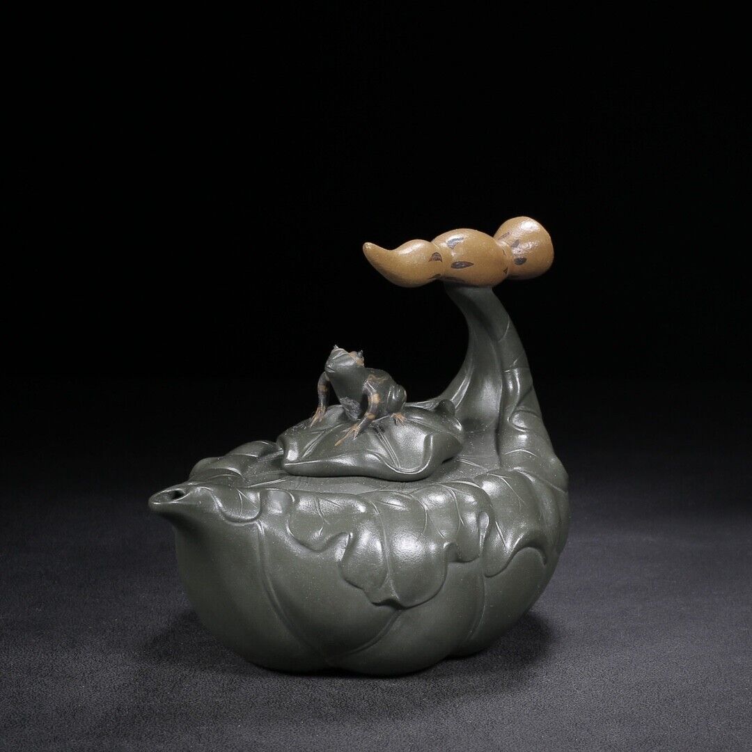 Chinese Yixing Zisha Clay Handmade Exquisite Teapot（荷塘月色 底款：蒋蓉）