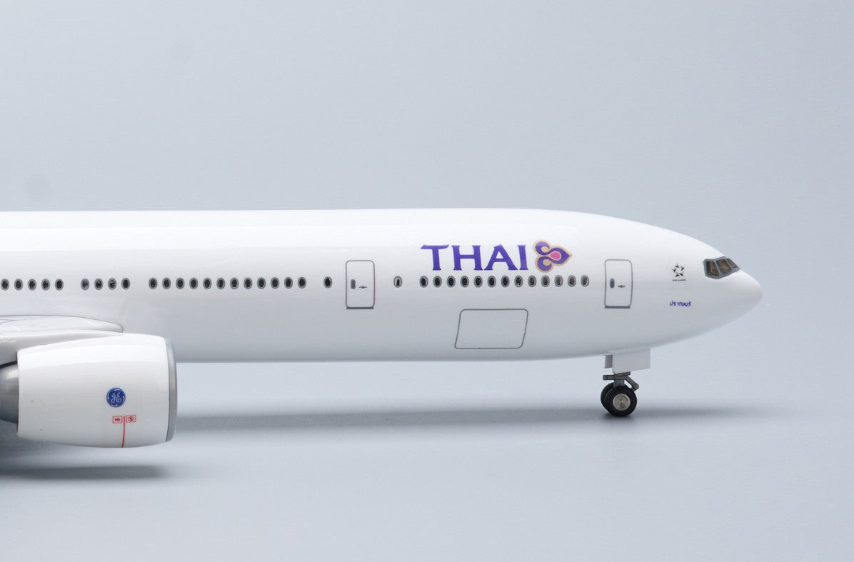 47CM 1:157 THAI BOEING 777-300ER Airplane Landing Gears Resin Aircraft Model
