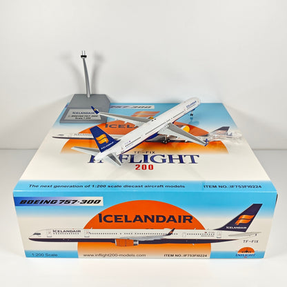 1:200 InFlight Icelandair Boeing 757-300 Passenger Airplane Diecast Plane Model
