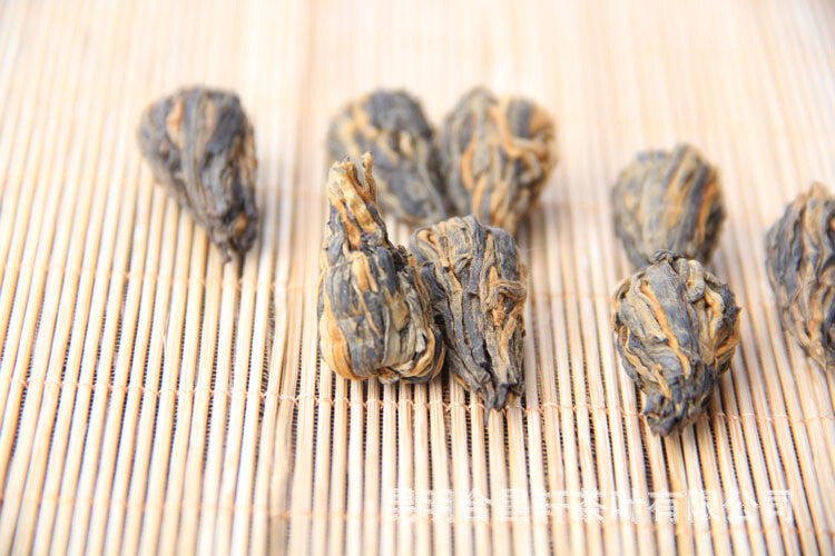 Dianhong Bao Ta Dian Hong Handmade Kungfu Like Honey Fragrant Black Tea