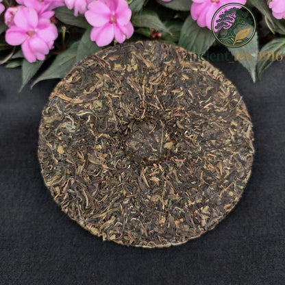 357g 2025 Spring Yunnan Yi Wu Raw Tea Cake Ancient Tree Pu Erh Tea Cake