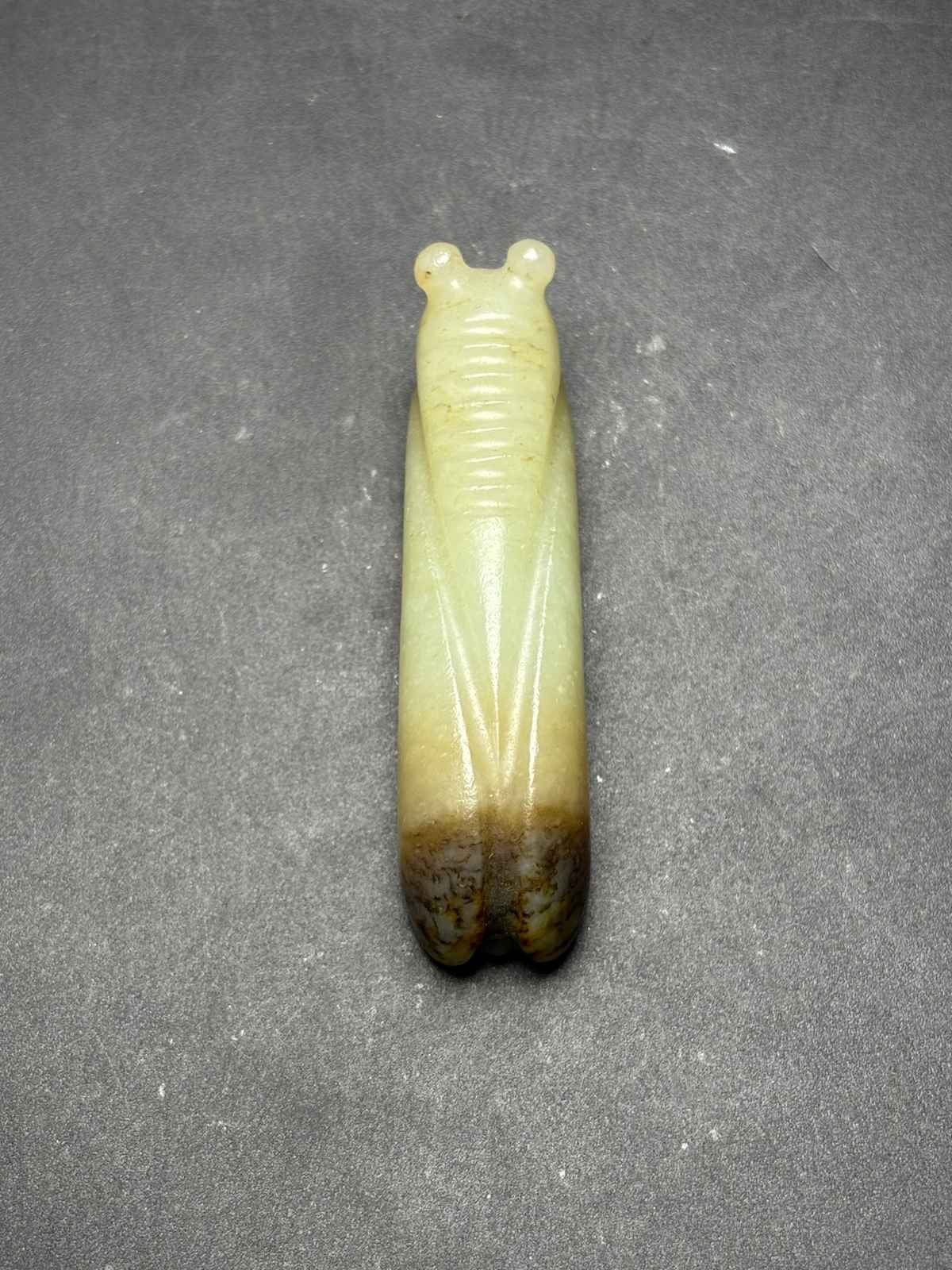 Certified Natural Hetian Jade Hand-carved Exquisite Cicada Statues 31344