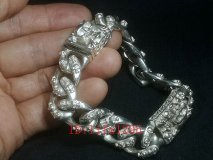 Chinese Tibet Silver Carving skull Statue bracelet gift Collection