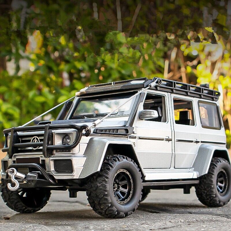 1:24 Mercedes Benz G 550 Diecast Model Car SUV Off-road Vehicles Collection Toys