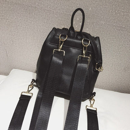 Personalized Single Shoulder Bag Rivet Button Bucket Chain Bag Tassels Backpack