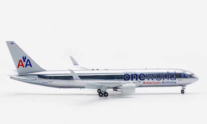 1:200 InFlight American Airlines Boeing 767-300 Airplane Diecast Aircraft Model