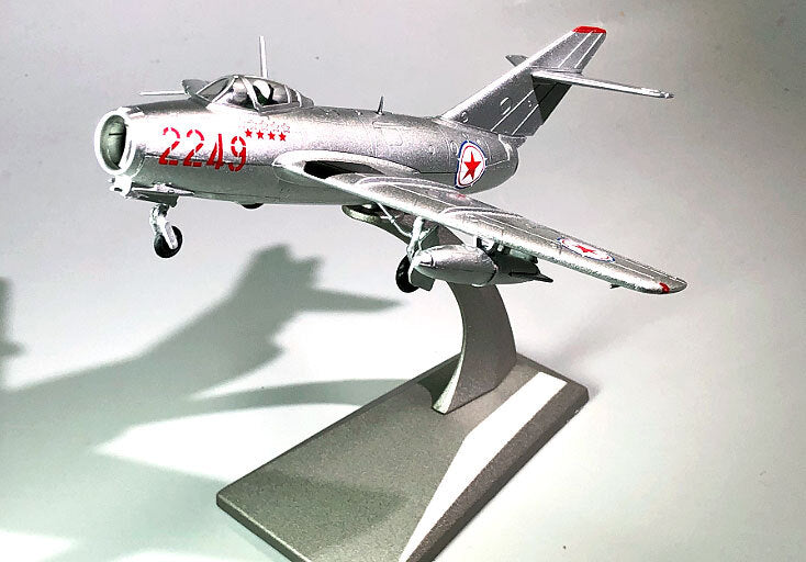 CHINA MIG-15 1/72 diecast plane model aircraft