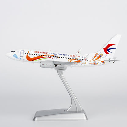 1:200 NGmodels China Eastern B737-700 Passenger Airplane Diecast Plane Model