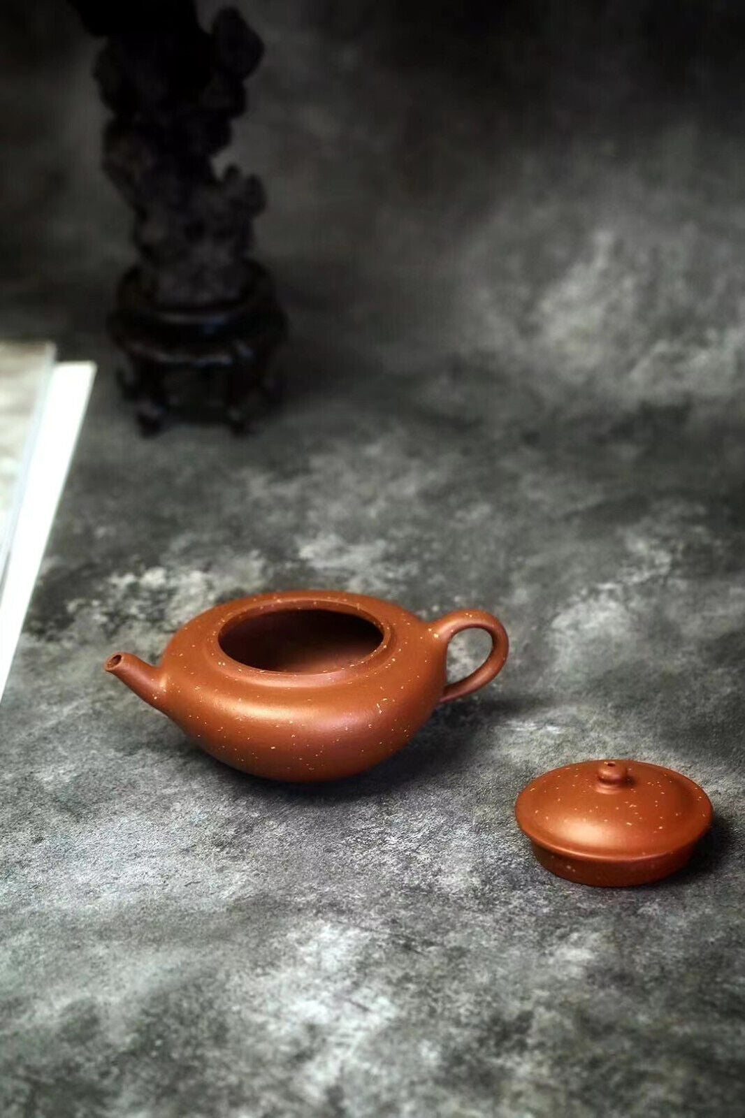 130cc China Yixing handmade purple sand Zhu clay teapot fragrant leaf Hu teapot-