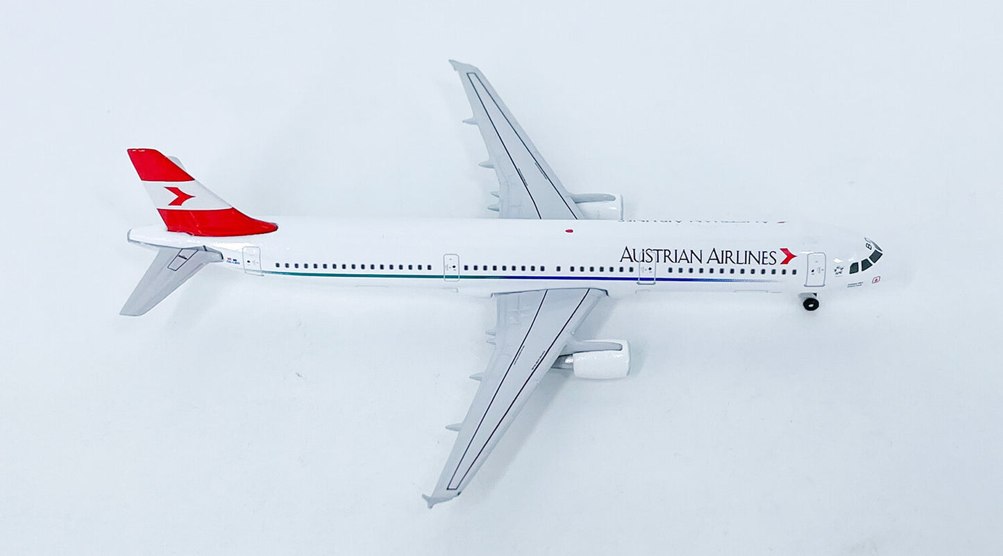 1:500 StarJets AUSTRIAN AIRLINES AIRBUS A321 Passenger Airplane Diecast Model