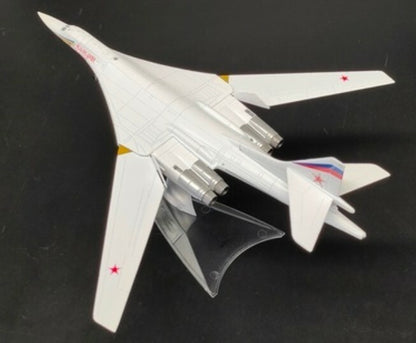 Russian TUPOLEV TU160 Blackjack long range strategic bomber 17 1/200 plane model