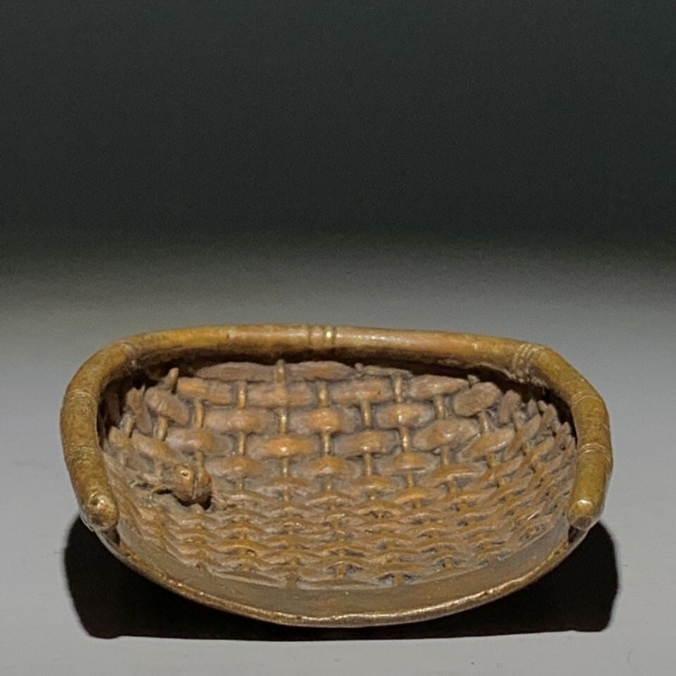 Art chinese collection copper Good harvest dustpan Figure statue gift