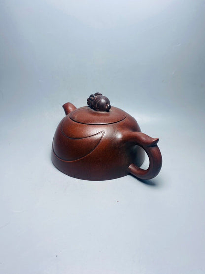 Chinese Yixing Zisha Clay Handmade Exquisite Teapot （玉兔 底款：尹聴華）