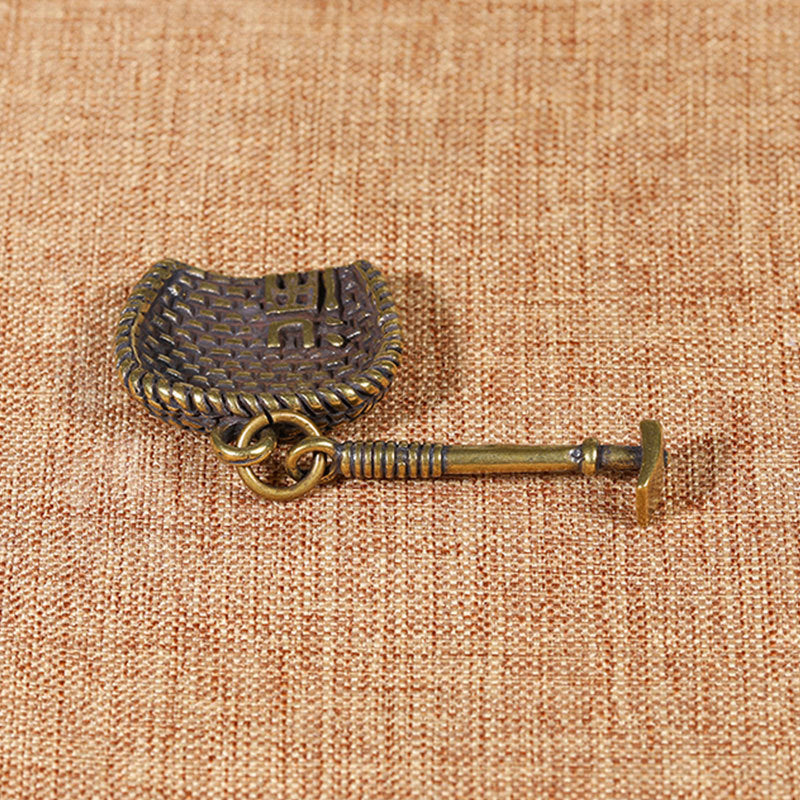 Solid Brass Dustpan Hoe Keyring Figurine Small Statue Home Ornament Collectibles