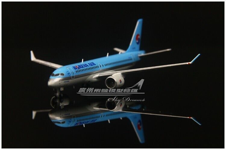1:400 JC WINGS KOREAN AIR CS300 Passenger Airplane Plane Diecast Aircraft Model