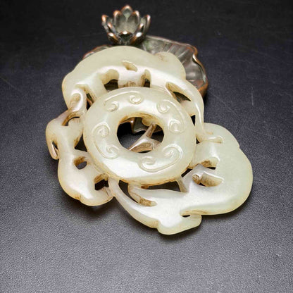 Chinese Natural Hetian Jade Hand-carved Exquisite Dragon Pendant 31181
