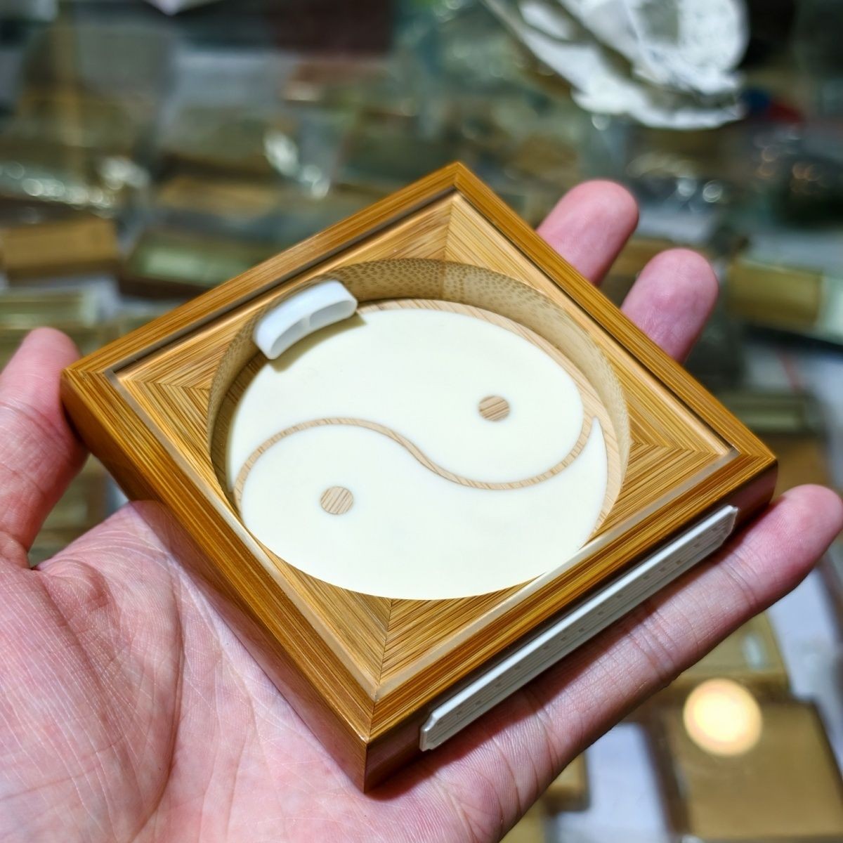 Handmade Bamboo Singing Insect Box Yin Yang Double Feeder Case 8.6cm