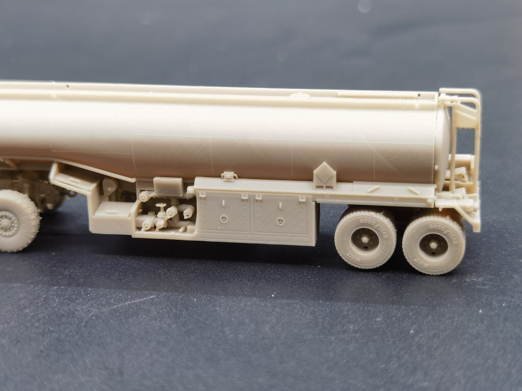 1/144U.S. Army FMTV Series M1088 Tanker 3D Printed Model (Unpainted Painted DIY)