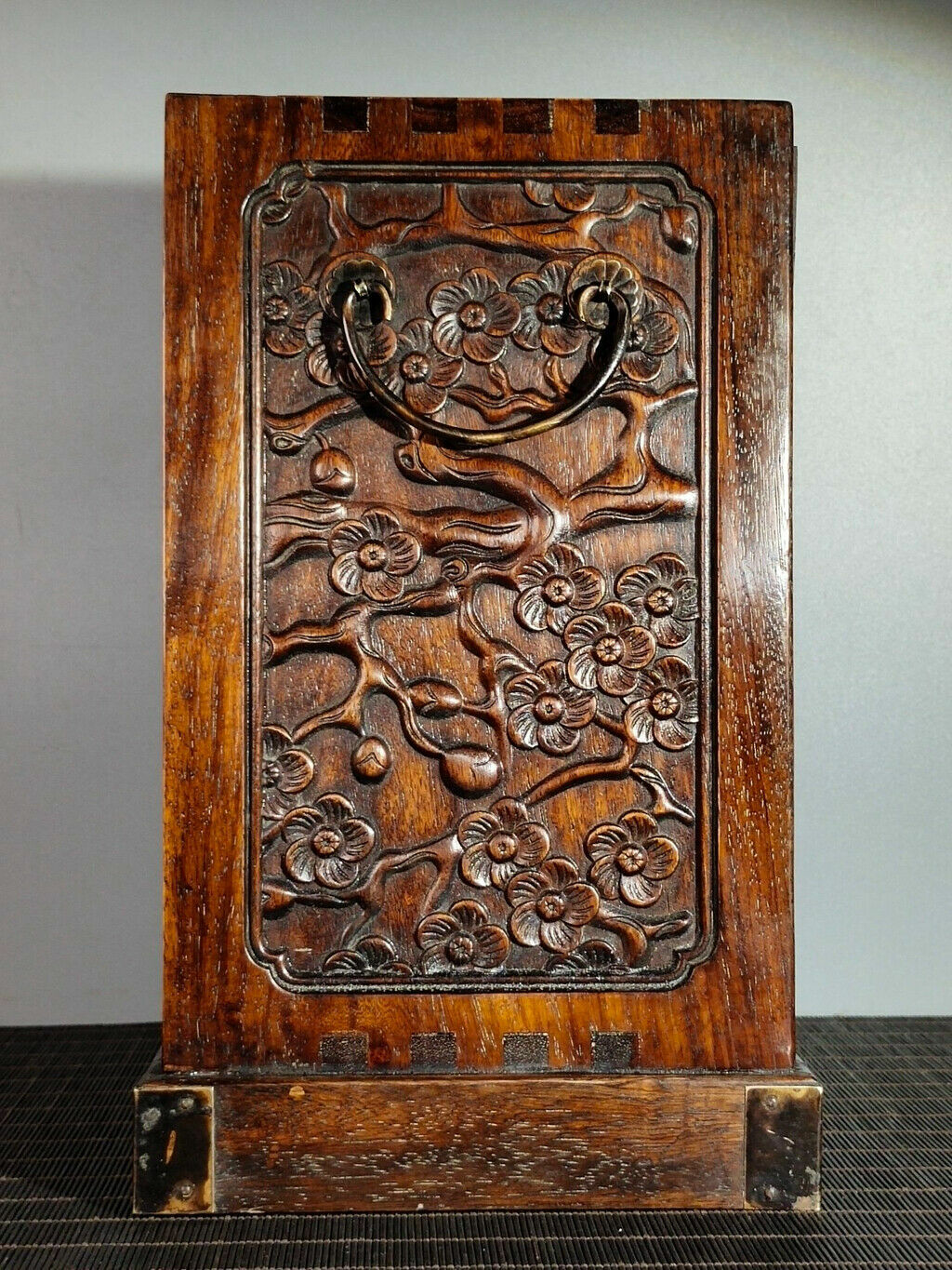 Chinese Natural Rosewood Handcarved Exquisite Small Cabinet 22098