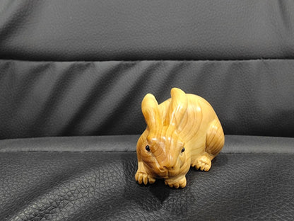 2 " Hand Carved Boxwood Netsuke : Pretty Rabbit HandiCrafts