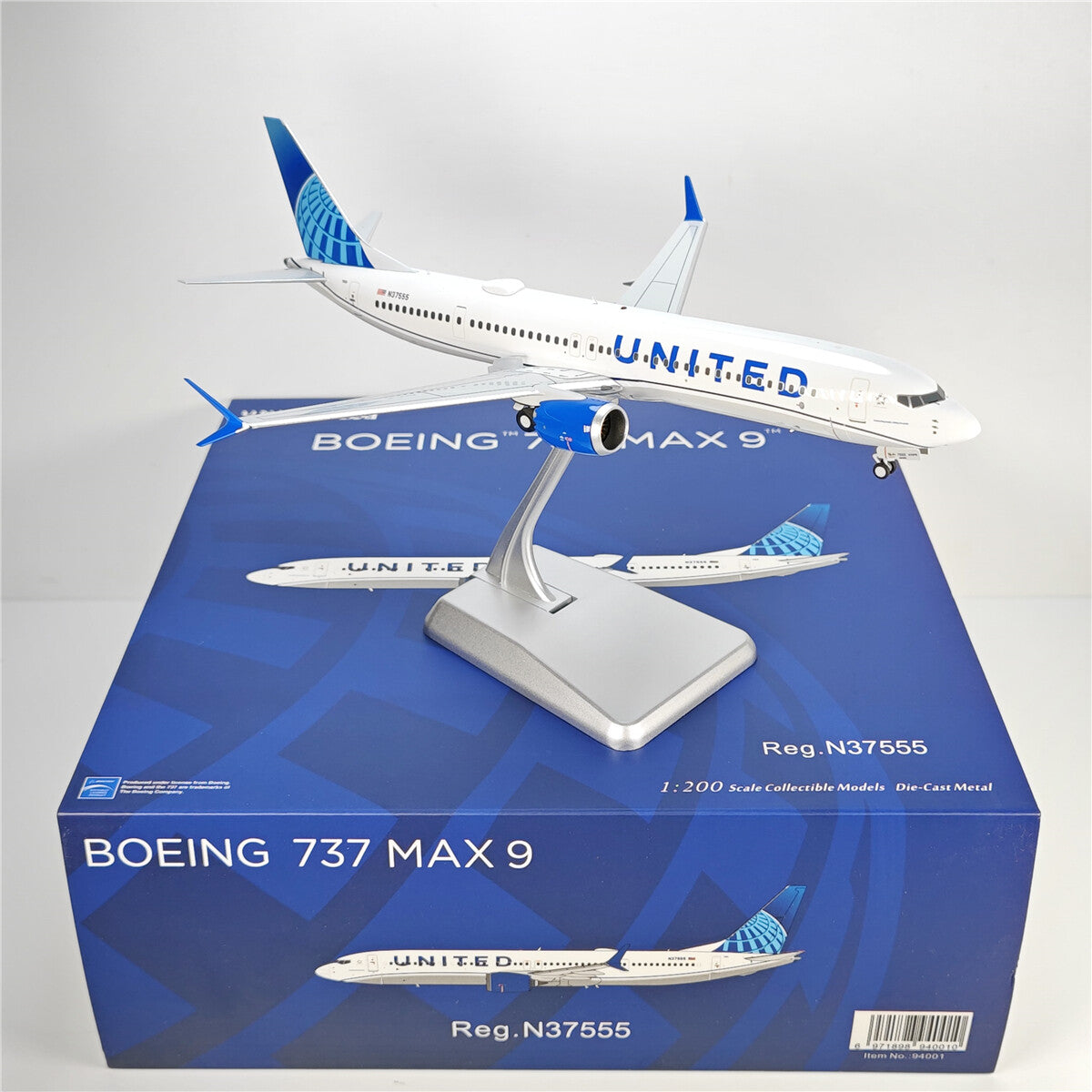 1:200 NG Models United Airlines Boeing 737 MAX 9 N37555 Diecast Aircraft Model