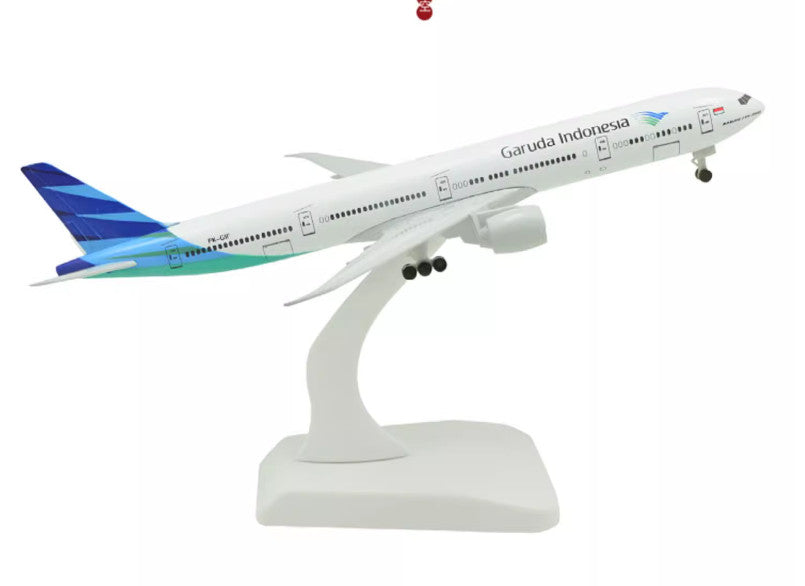 20CM Garuda Indonesia BOEING 777-300ER Passenger Aircraft Diecast Airplane Model