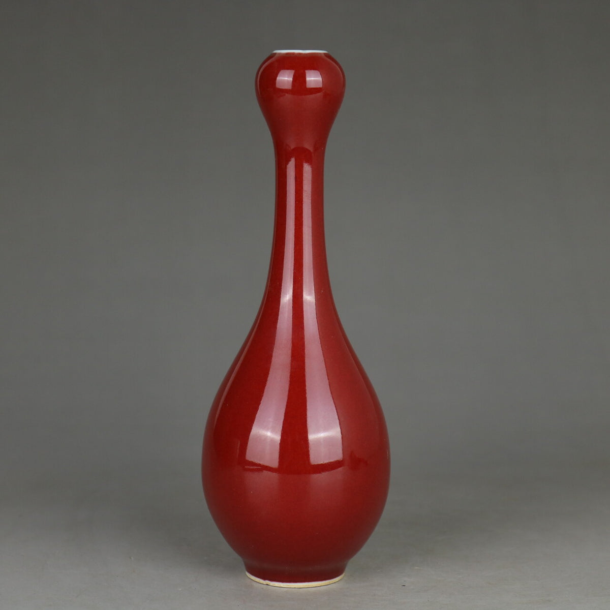 6.9" Chinese Porcelain Ji Red Glaze Dolichoderus Garlic Vase