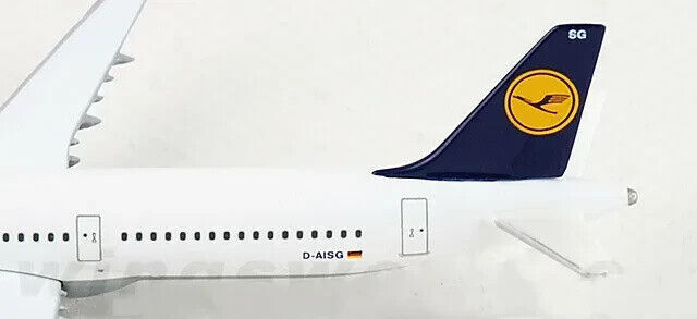 1:500 Herpa Lufthansa AIRBUS A321-100 Passenger Airplane Diecast Aircraft Model