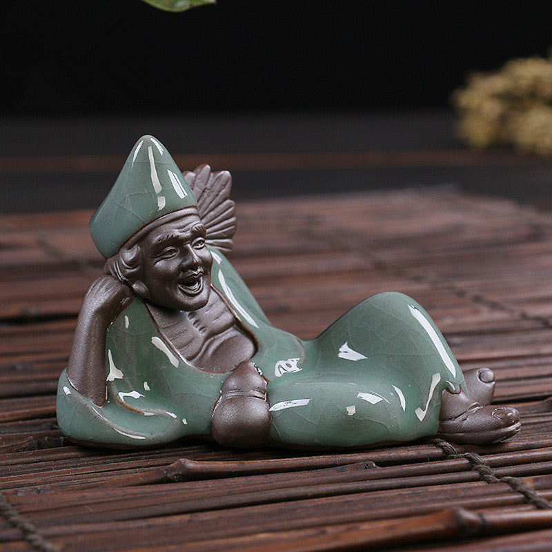 10.5cm Chinese Porcelain JiGong Statue Craft Tea Pet Tea Play Kung Fu Tea Set