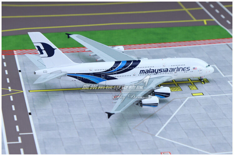 1:400 JC Wings Malaysia Airlines AIRBUS A380 Passenger Airplane Diecast Model