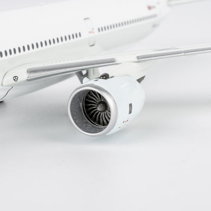 1:400 NGmodels Cathay Pacific A350-1000 Passenger Airplane Diecast Plane Model