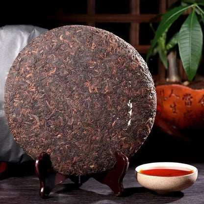 Old ripe tea Yiwu Zhengshan big tree suppresses 357 grams of old Pu'er ripe tea