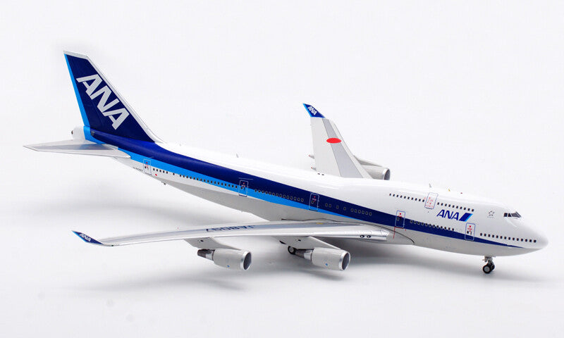 1:200 Aviation ANA BOEING B747-400 Passenger Airplane Diecast Plane Model