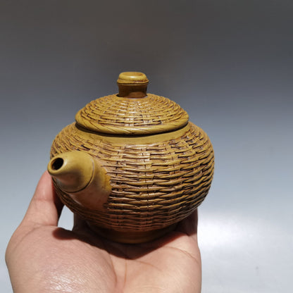 Chinese Yixing Zisha Clay Handmade Exquisite Teapot （竹编壶 底款：瑞新陶艺 )