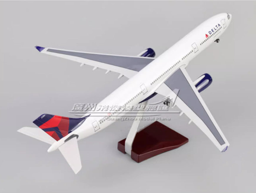 1:135 47CM DELTA AIRBUS A330 Passenger Plane Landing Gear Resin Aircraft Model