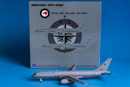 1:200 JC Wings Royal New Zealand Air Force BOEING 757-200 Airplane Diecast Model