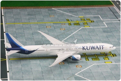 1:400 Phoenix KUWAIT BOEING 777-300ER Passenger Airplane Plane Diecast Model