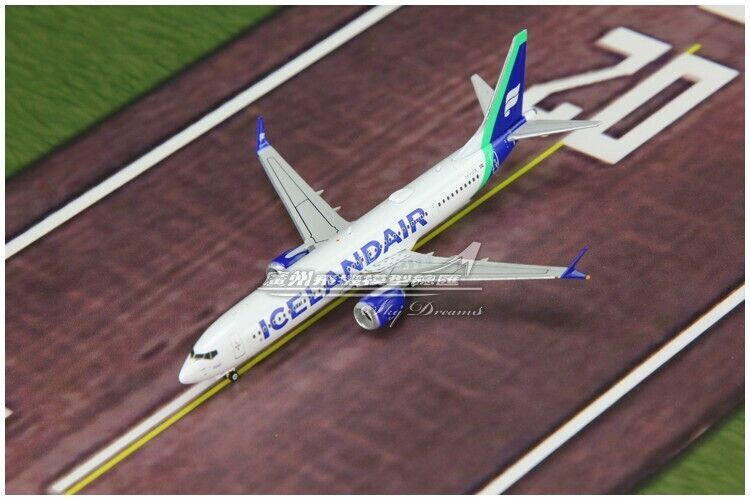 1:400 Phoenix ICELANDAIR BOEING 737 MAX 9 Passenger Airplane Diecast Plane Model