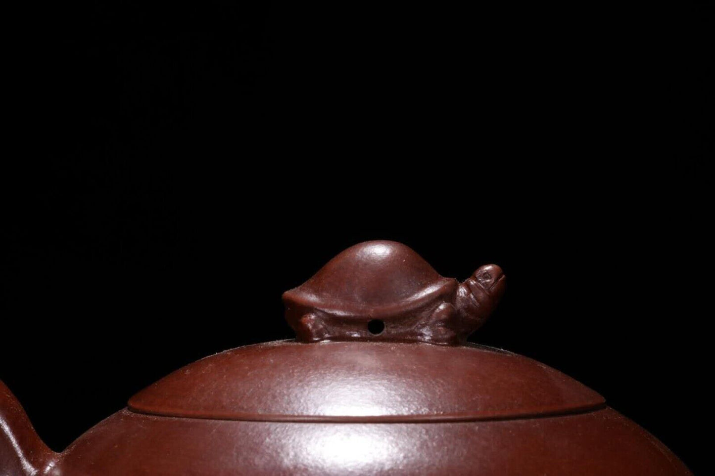 Chinese Yixing Zisha Clay Handmade Exquisite Teapot 品名:紫砂福寿龙龟壶