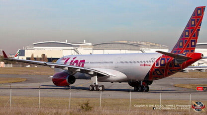 1:400 Phoenix Thai Lion AIRBUS A330-300 Passenger Airplane Diecast Plane Model