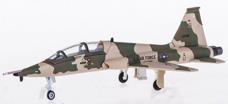 1:200 Hogan USAF Northrop T-38A Aggressive Talons 64th FWS Fighter Diecast Model
